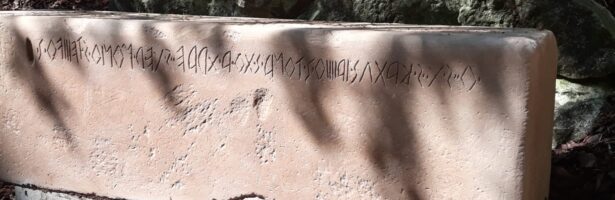 ” Ritorna” l’antica stele